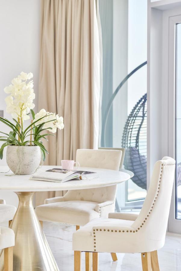 Contemporary And Spacious 2 Bedroom In Bluewaters Island Dubai Esterno foto