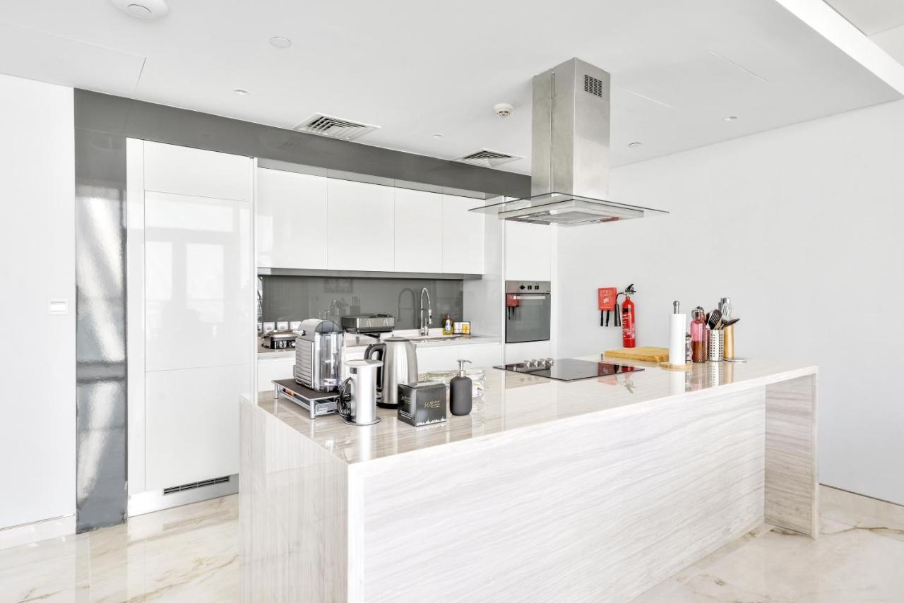 Contemporary And Spacious 2 Bedroom In Bluewaters Island Dubai Esterno foto