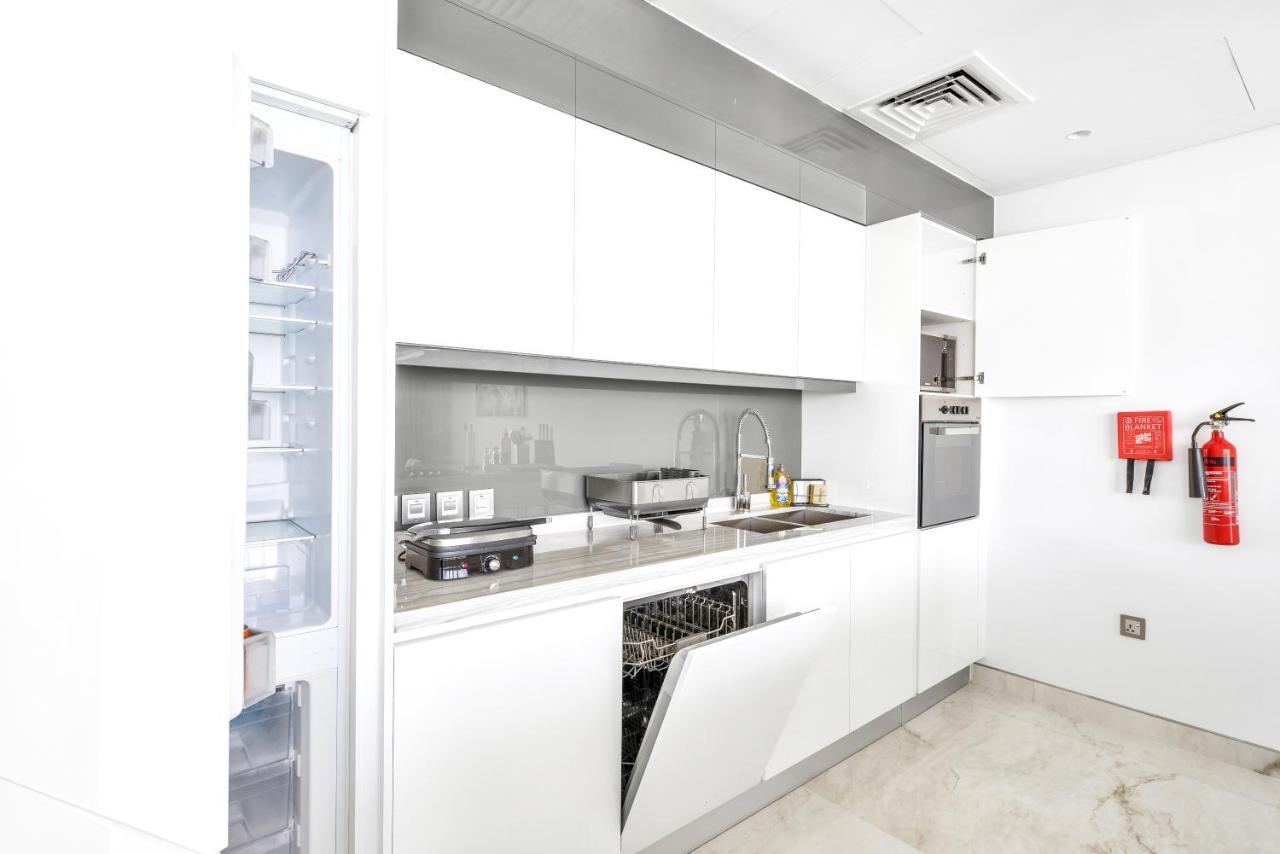 Contemporary And Spacious 2 Bedroom In Bluewaters Island Dubai Esterno foto